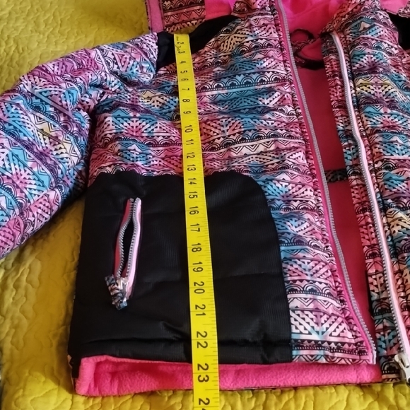 Pink Platinum Multicolor Patterned Kids Puffer Jacket - Picture 16 of 16